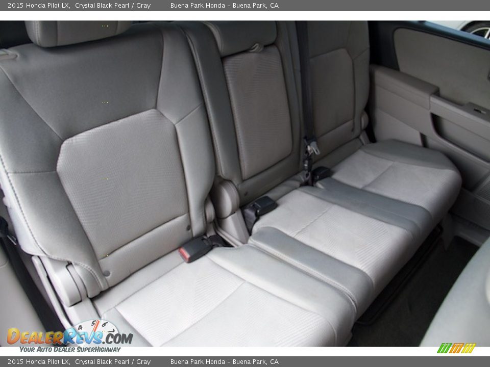 2015 Honda Pilot LX Crystal Black Pearl / Gray Photo #18