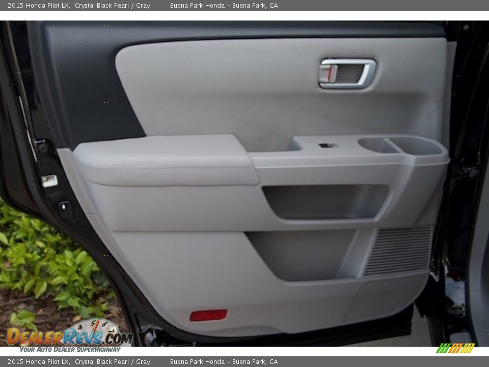 2015 Honda Pilot LX Crystal Black Pearl / Gray Photo #25