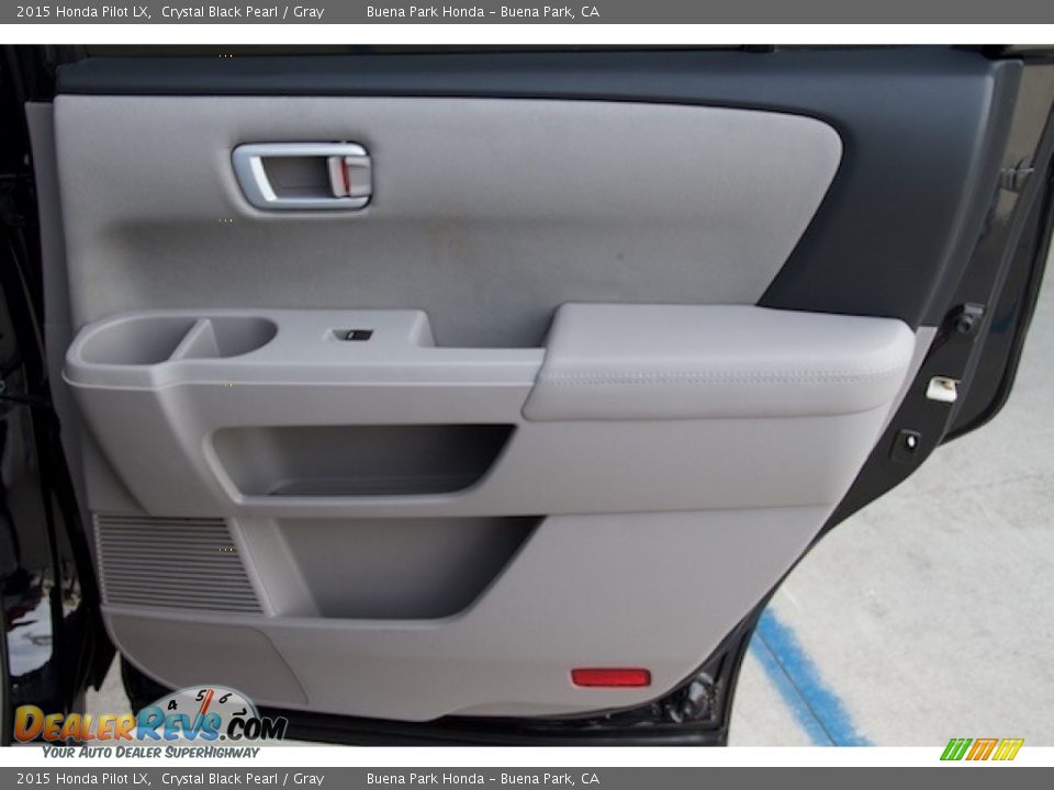 2015 Honda Pilot LX Crystal Black Pearl / Gray Photo #26