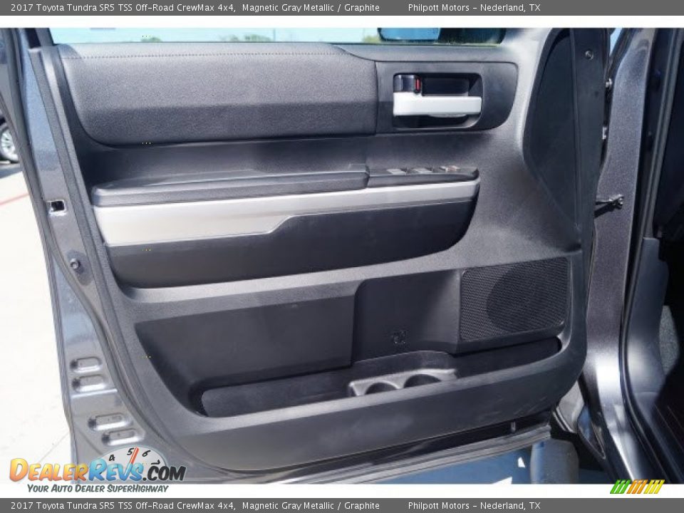 2017 Toyota Tundra SR5 TSS Off-Road CrewMax 4x4 Magnetic Gray Metallic / Graphite Photo #11