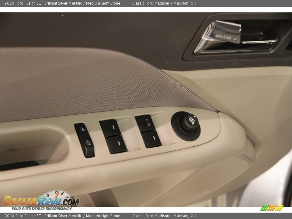 2010 Ford Fusion SE Brilliant Silver Metallic / Medium Light Stone Photo #5