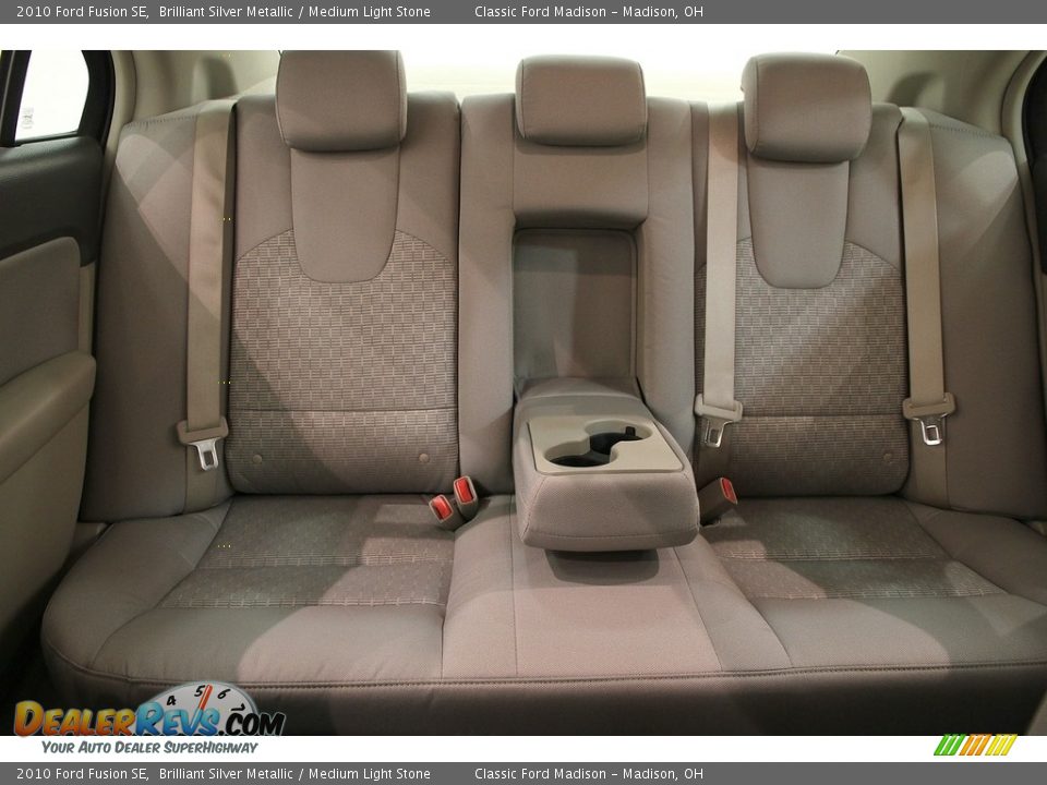 2010 Ford Fusion SE Brilliant Silver Metallic / Medium Light Stone Photo #21