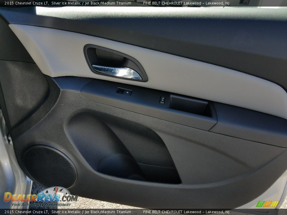 2015 Chevrolet Cruze LT Silver Ice Metallic / Jet Black/Medium Titanium Photo #10