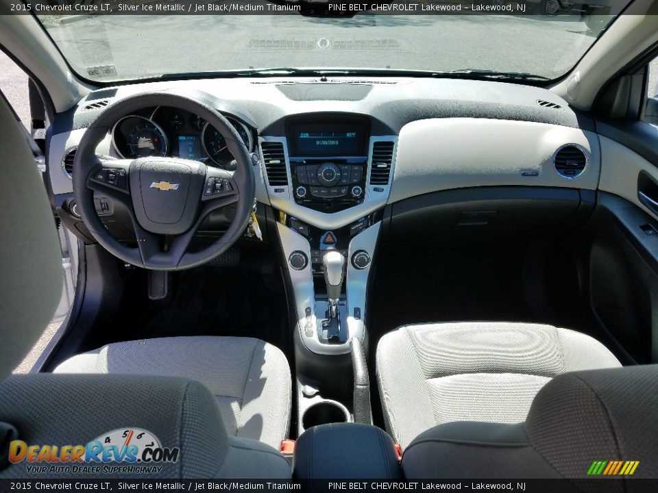 2015 Chevrolet Cruze LT Silver Ice Metallic / Jet Black/Medium Titanium Photo #17