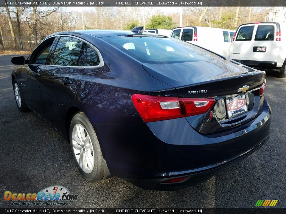 2017 Chevrolet Malibu LT Blue Velvet Metallic / Jet Black Photo #4