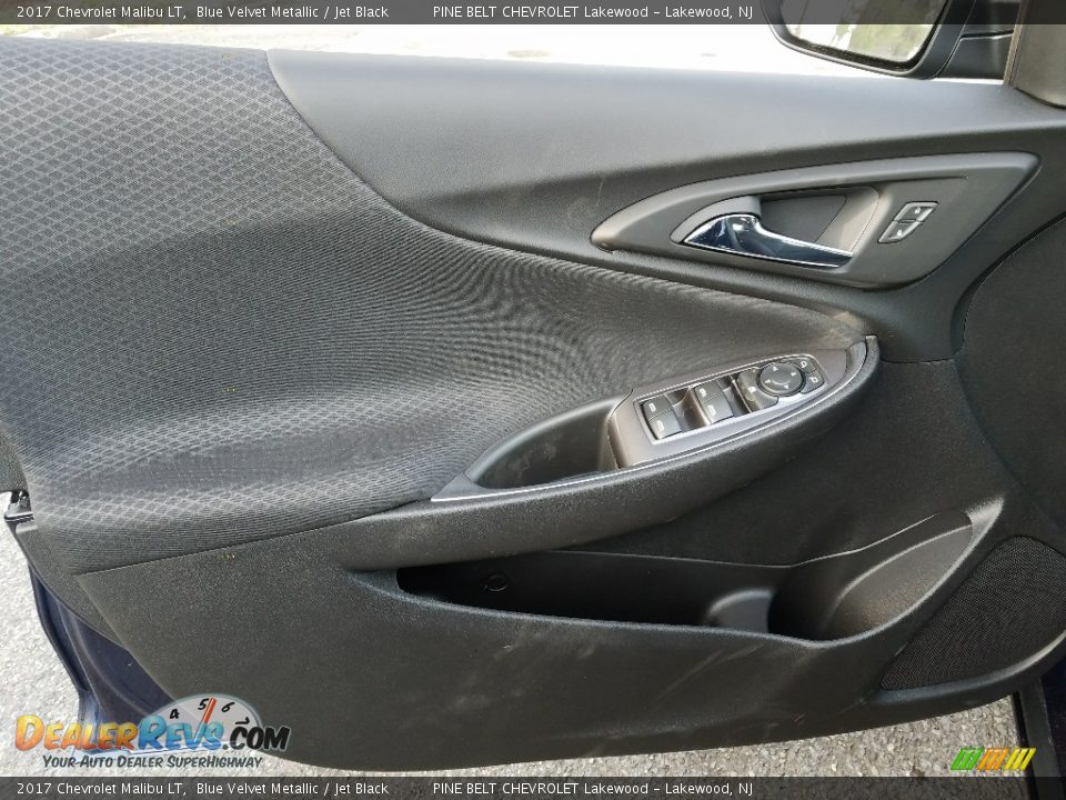 2017 Chevrolet Malibu LT Blue Velvet Metallic / Jet Black Photo #6