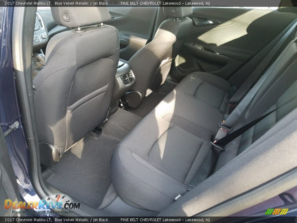 2017 Chevrolet Malibu LT Blue Velvet Metallic / Jet Black Photo #8