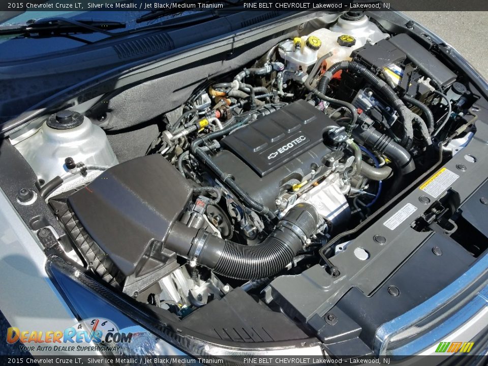 2015 Chevrolet Cruze LT Silver Ice Metallic / Jet Black/Medium Titanium Photo #29