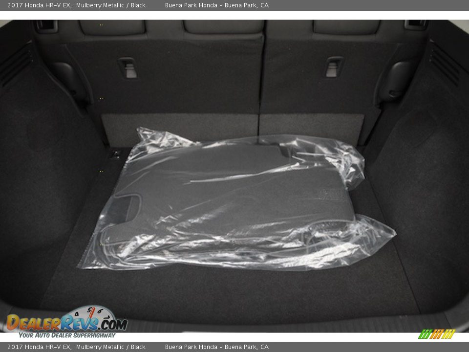 2017 Honda HR-V EX Mulberry Metallic / Black Photo #17