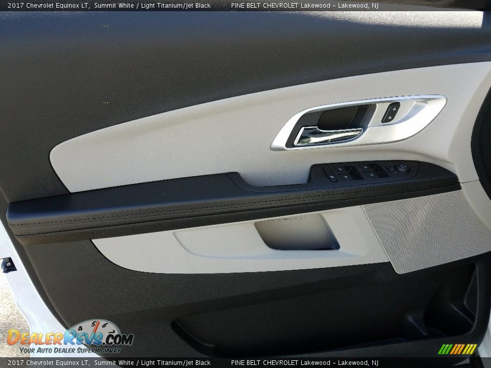 2017 Chevrolet Equinox LT Summit White / Light Titanium/Jet Black Photo #6