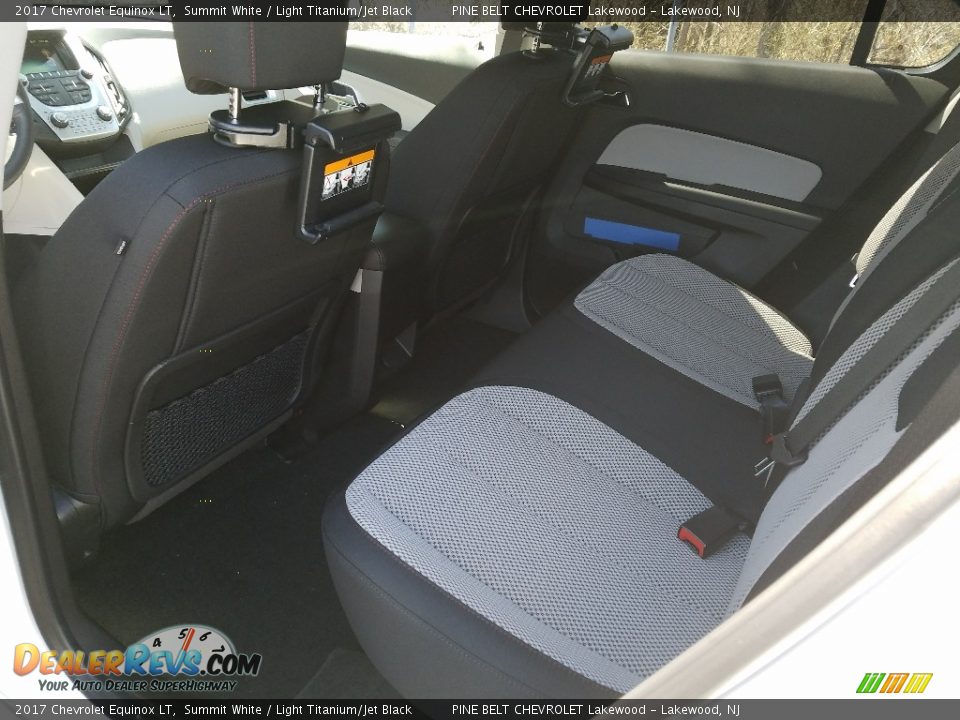 2017 Chevrolet Equinox LT Summit White / Light Titanium/Jet Black Photo #8