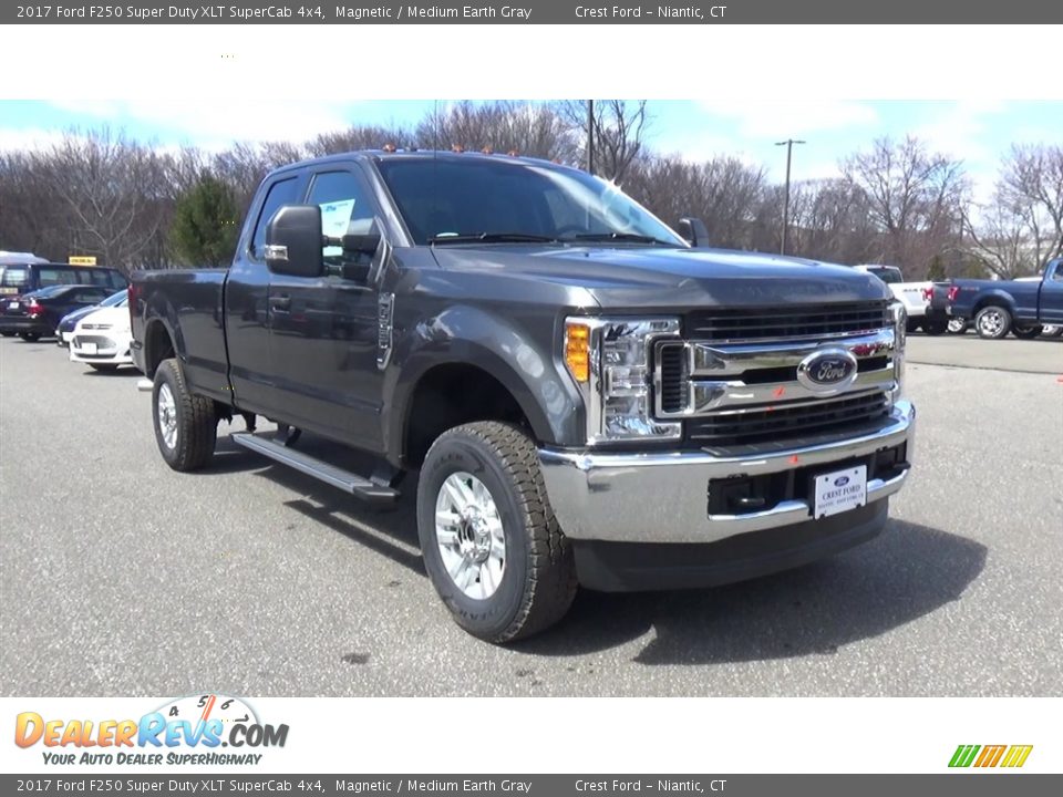 2017 Ford F250 Super Duty XLT SuperCab 4x4 Magnetic / Medium Earth Gray Photo #1