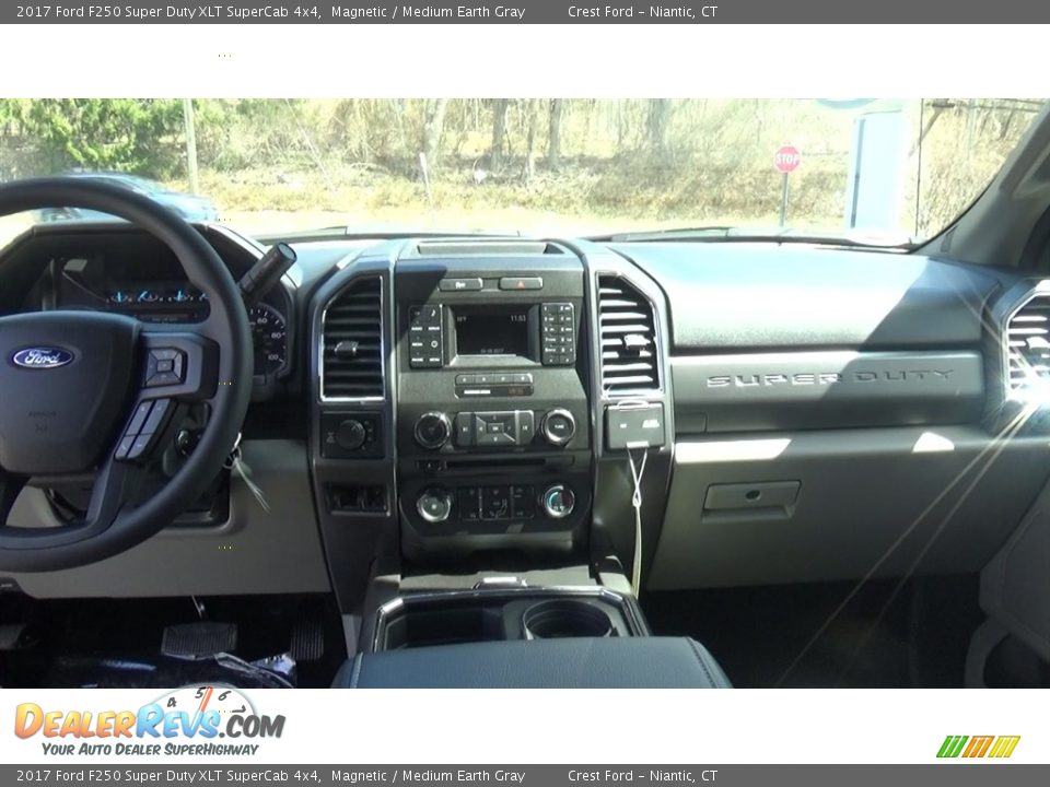 2017 Ford F250 Super Duty XLT SuperCab 4x4 Magnetic / Medium Earth Gray Photo #18