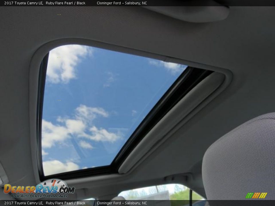 2017 Toyota Camry LE Ruby Flare Pearl / Black Photo #11