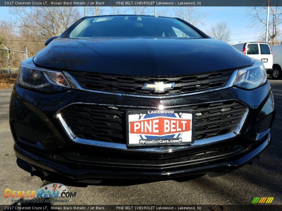 2017 Chevrolet Cruze LT Mosaic Black Metallic / Jet Black Photo #2