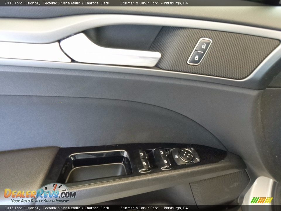 2015 Ford Fusion SE Tectonic Silver Metallic / Charcoal Black Photo #10