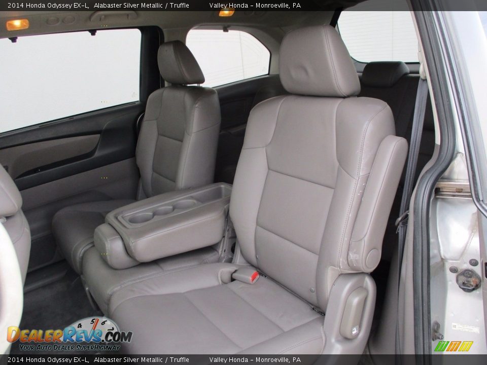 Rear Seat of 2014 Honda Odyssey EX-L Photo #13