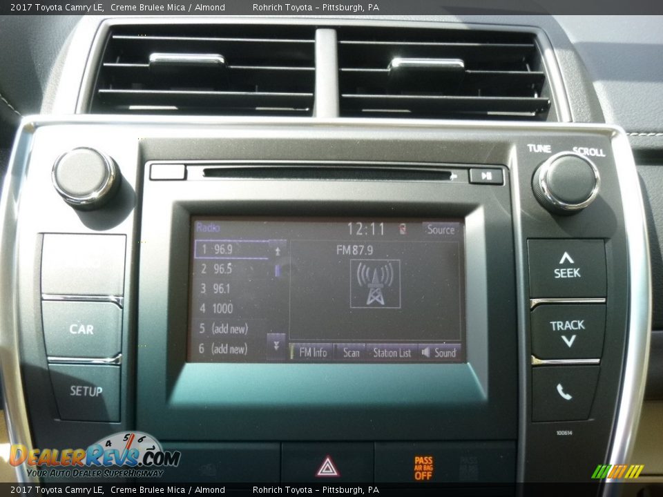 2017 Toyota Camry LE Creme Brulee Mica / Almond Photo #12