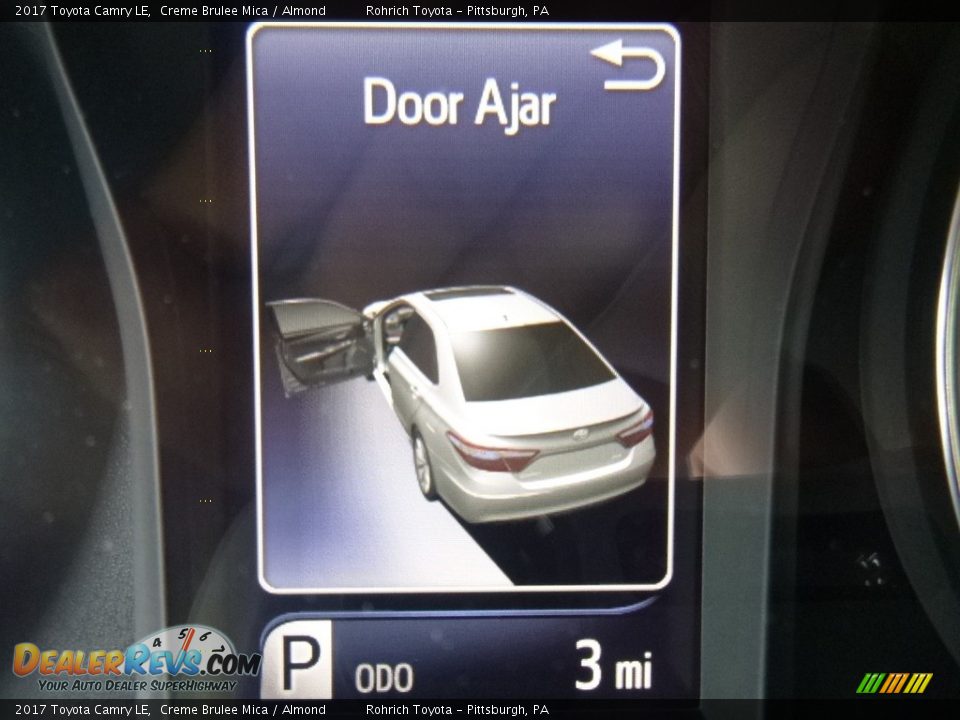 2017 Toyota Camry LE Creme Brulee Mica / Almond Photo #15