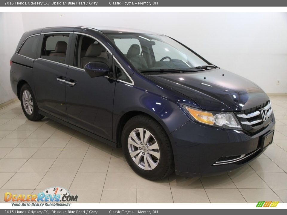 Front 3/4 View of 2015 Honda Odyssey EX Photo #1