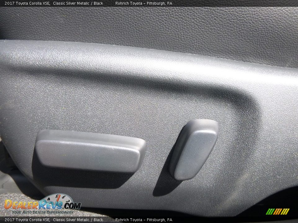 2017 Toyota Corolla XSE Classic Silver Metalic / Black Photo #11