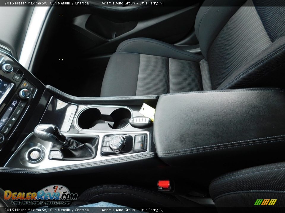 2016 Nissan Maxima SV Gun Metallic / Charcoal Photo #20