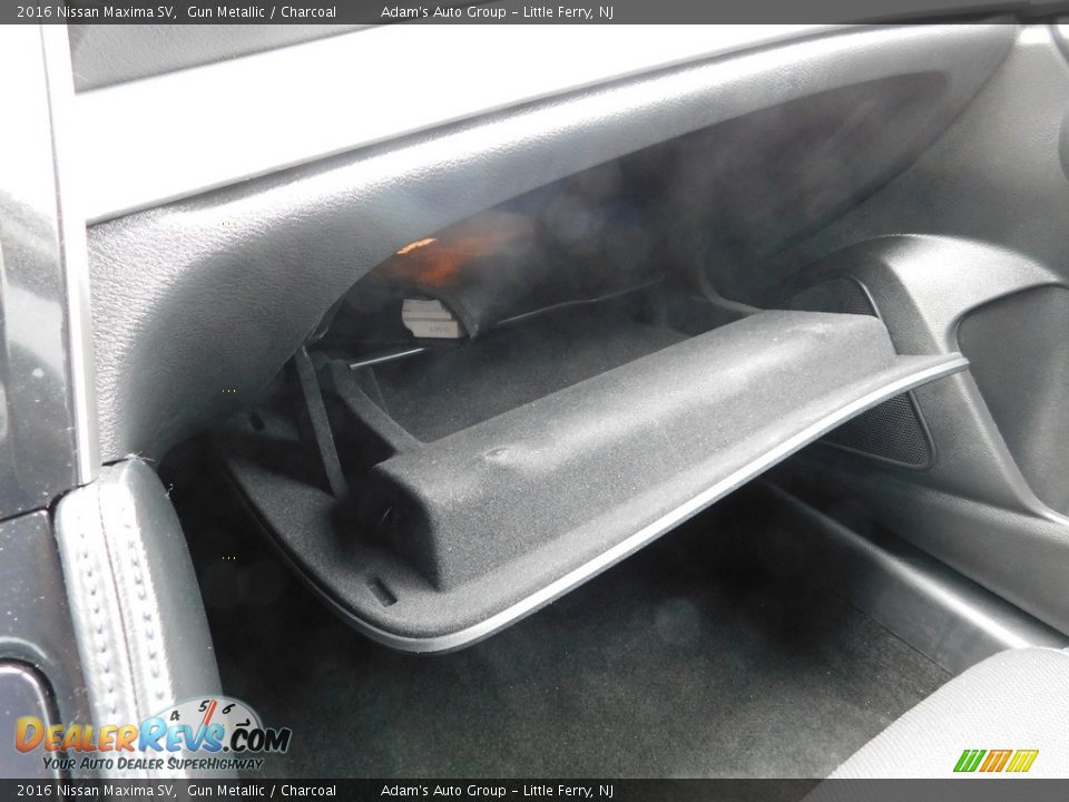 2016 Nissan Maxima SV Gun Metallic / Charcoal Photo #28
