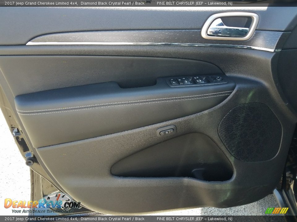 2017 Jeep Grand Cherokee Limited 4x4 Diamond Black Crystal Pearl / Black Photo #6