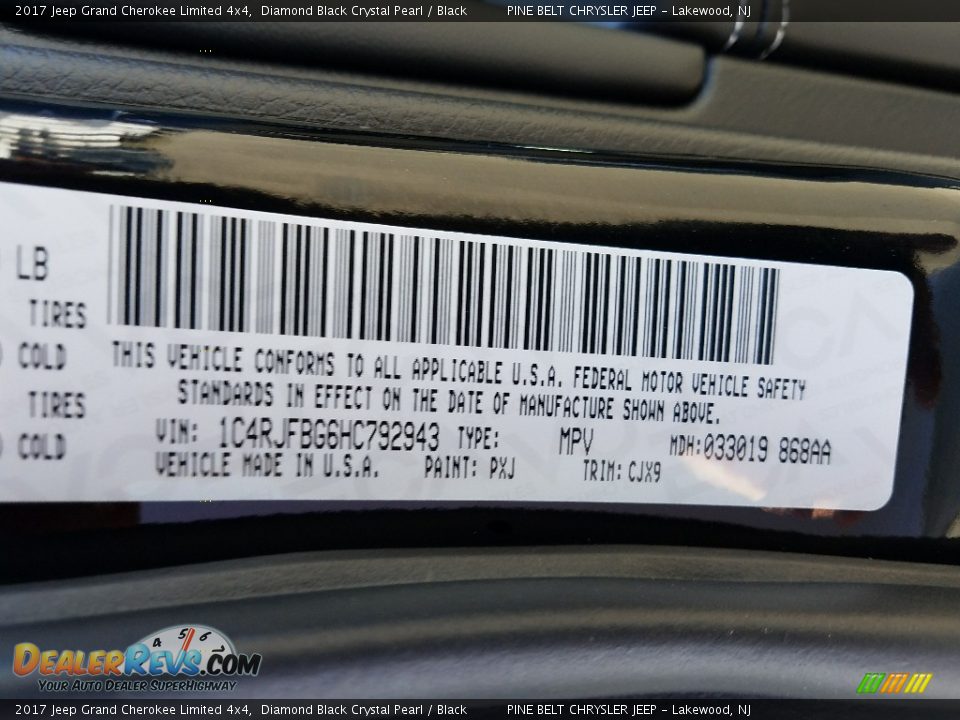 2017 Jeep Grand Cherokee Limited 4x4 Diamond Black Crystal Pearl / Black Photo #7
