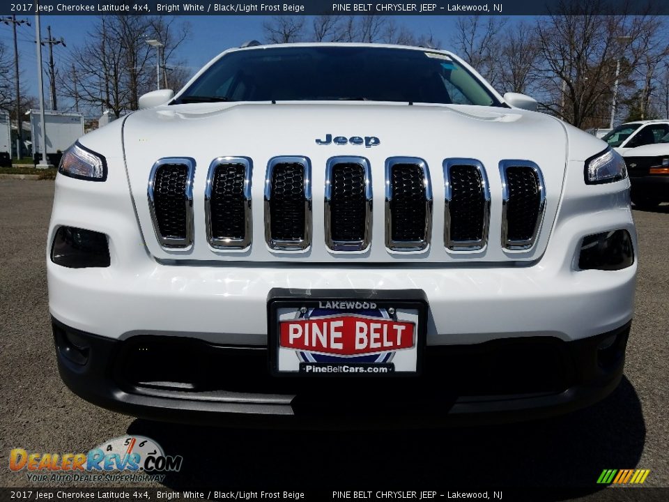 2017 Jeep Cherokee Latitude 4x4 Bright White / Black/Light Frost Beige Photo #2