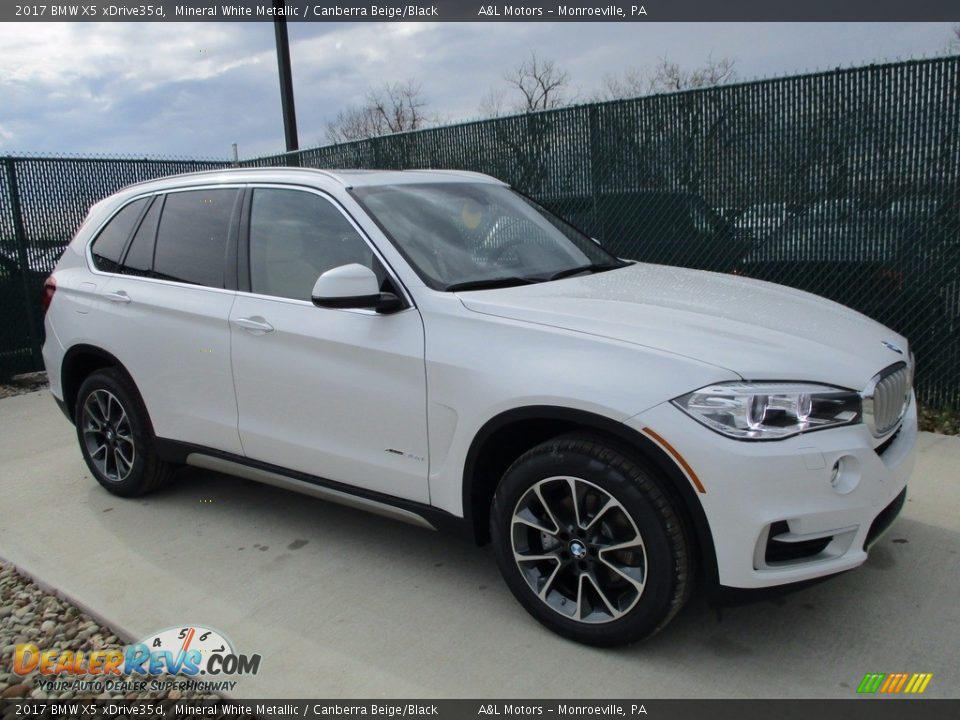 Front 3/4 View of 2017 BMW X5 xDrive35d Photo #1