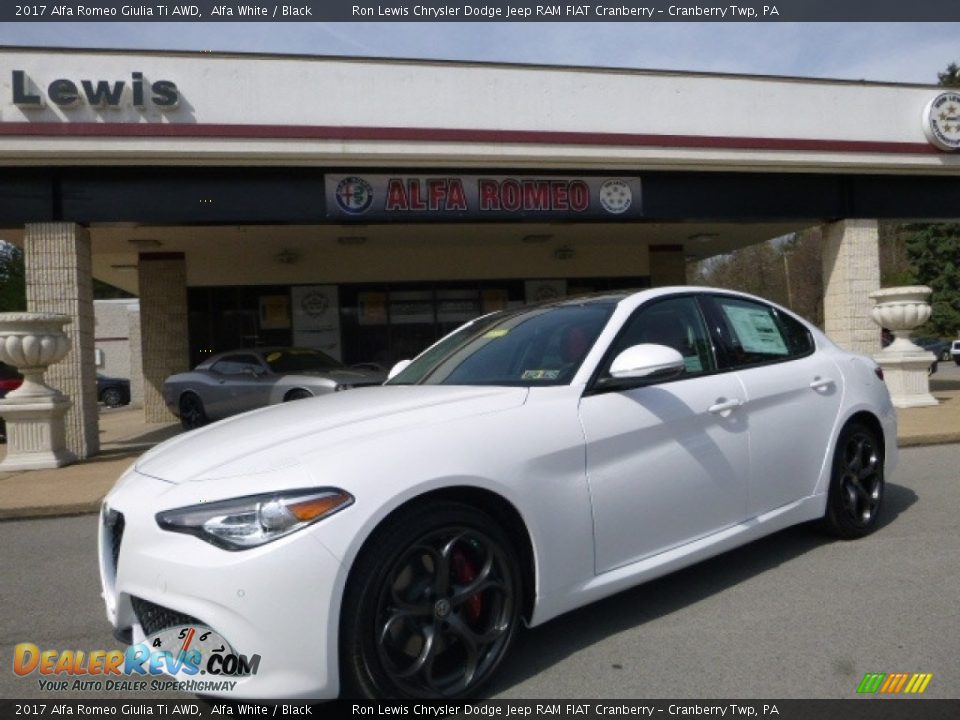 2017 Alfa Romeo Giulia Ti AWD Alfa White / Black Photo #2