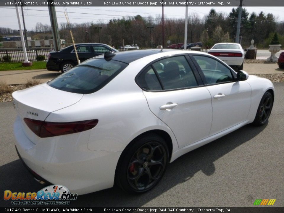2017 Alfa Romeo Giulia Ti AWD Alfa White / Black Photo #8