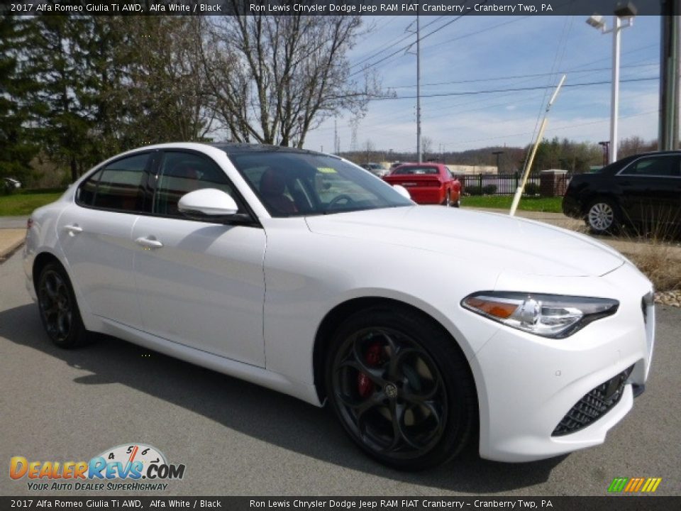 2017 Alfa Romeo Giulia Ti AWD Alfa White / Black Photo #11