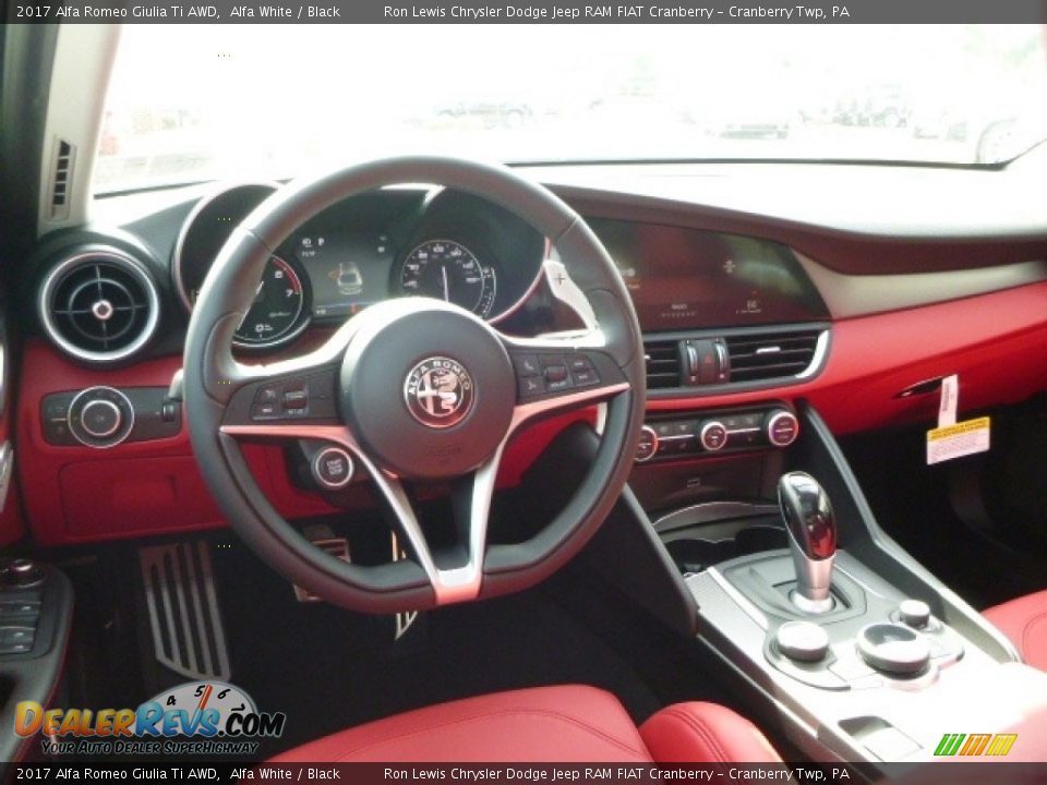 2017 Alfa Romeo Giulia Ti AWD Alfa White / Black Photo #18