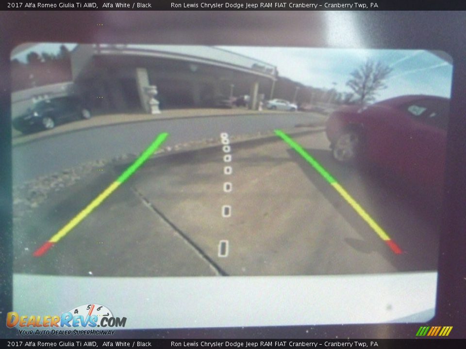 2017 Alfa Romeo Giulia Ti AWD Alfa White / Black Photo #28