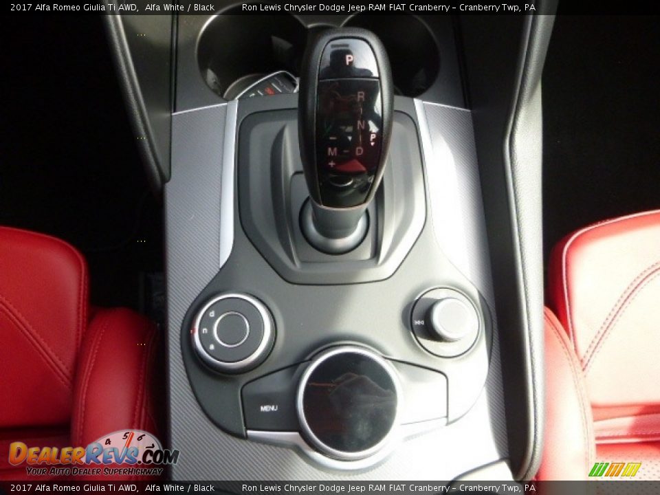 2017 Alfa Romeo Giulia Ti AWD Alfa White / Black Photo #35