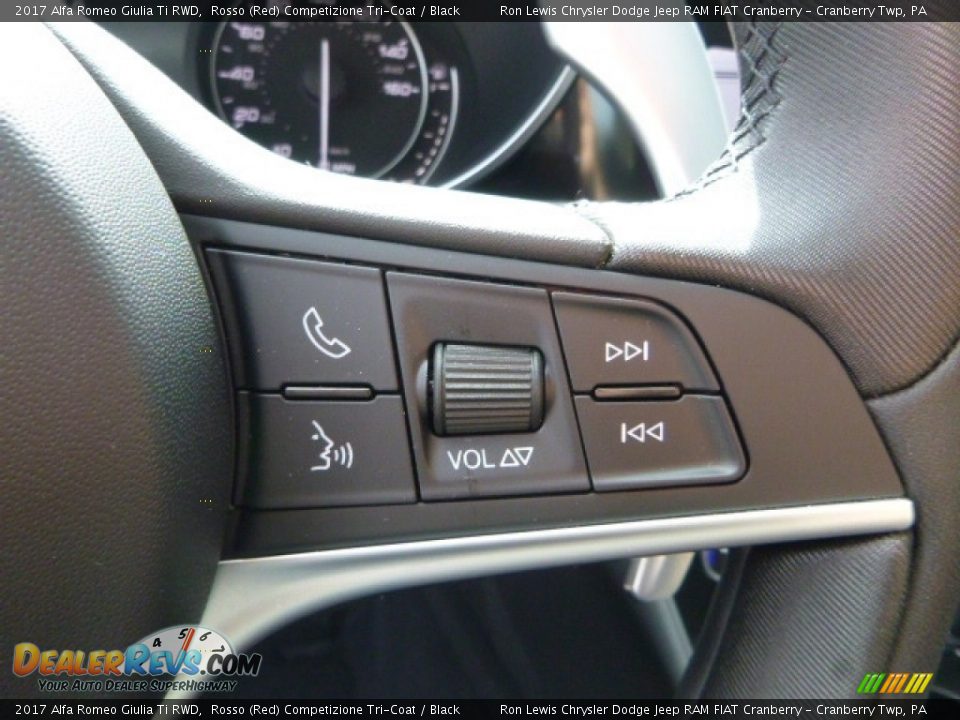Controls of 2017 Alfa Romeo Giulia Ti RWD Photo #26