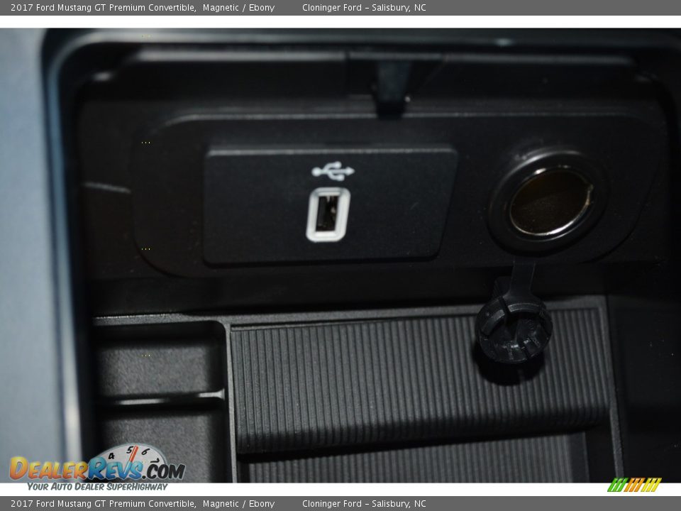 2017 Ford Mustang GT Premium Convertible Magnetic / Ebony Photo #15