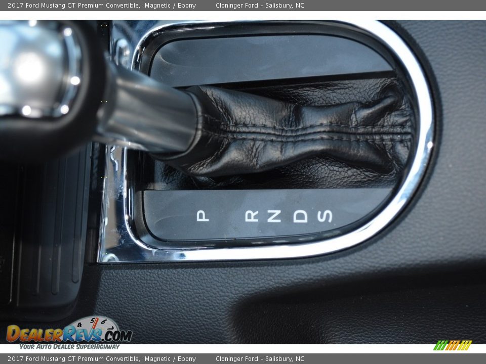 2017 Ford Mustang GT Premium Convertible Magnetic / Ebony Photo #16