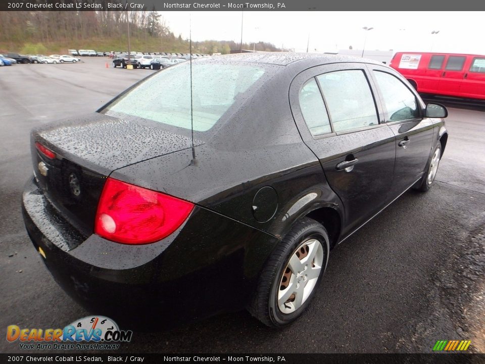 2007 Chevrolet Cobalt LS Sedan Black / Gray Photo #4