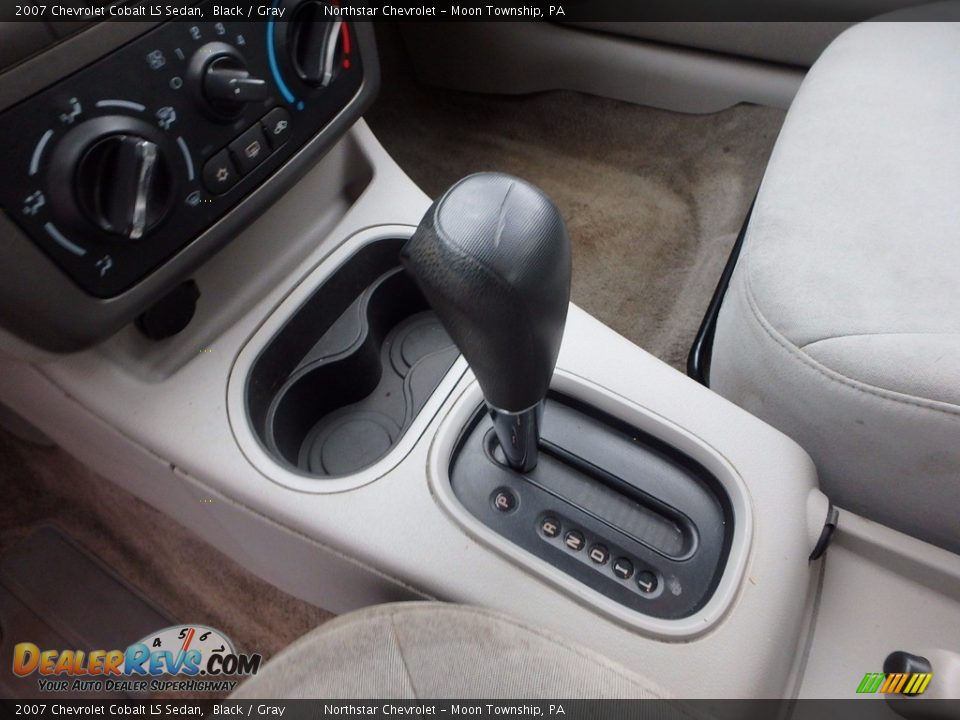 2007 Chevrolet Cobalt LS Sedan Black / Gray Photo #12