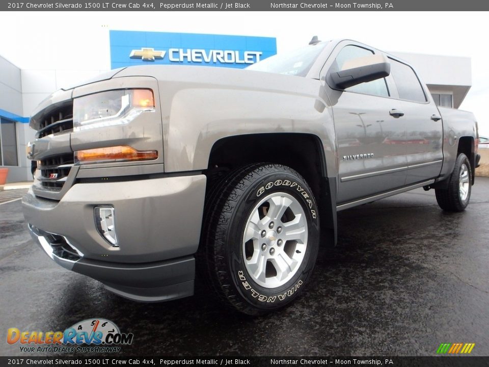 2017 Chevrolet Silverado 1500 LT Crew Cab 4x4 Pepperdust Metallic / Jet Black Photo #2