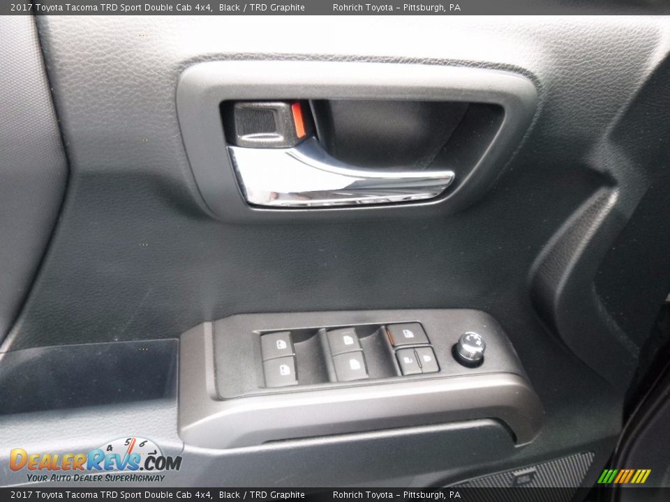 Controls of 2017 Toyota Tacoma TRD Sport Double Cab 4x4 Photo #16
