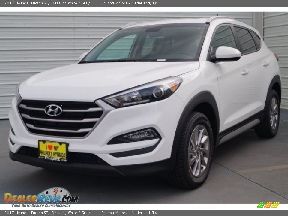 2017 Hyundai Tucson SE Dazzling White / Gray Photo #2