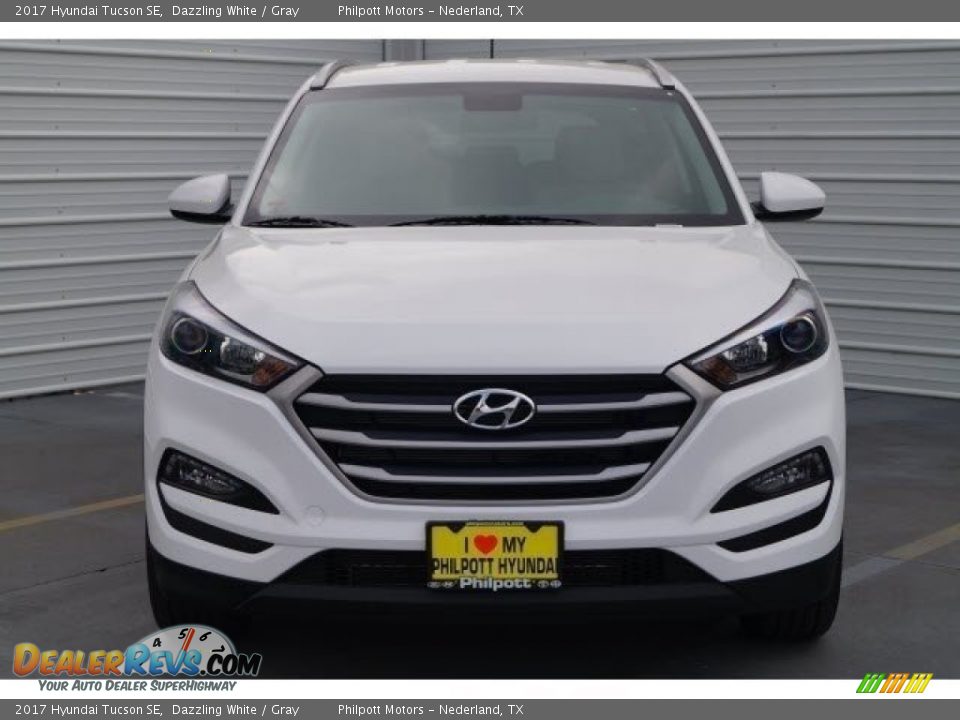 2017 Hyundai Tucson SE Dazzling White / Gray Photo #1