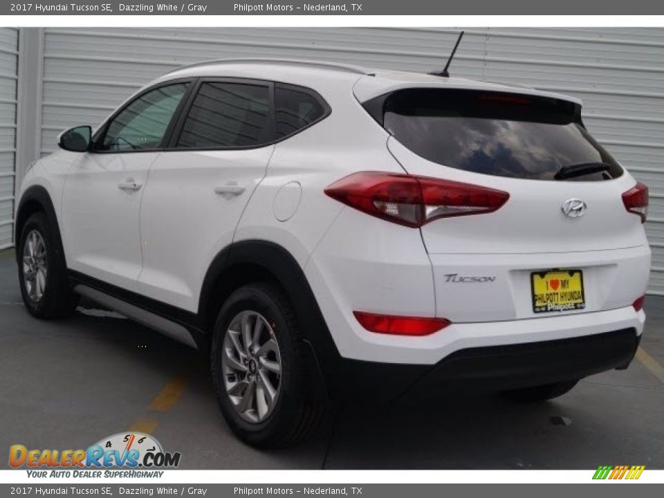 2017 Hyundai Tucson SE Dazzling White / Gray Photo #5