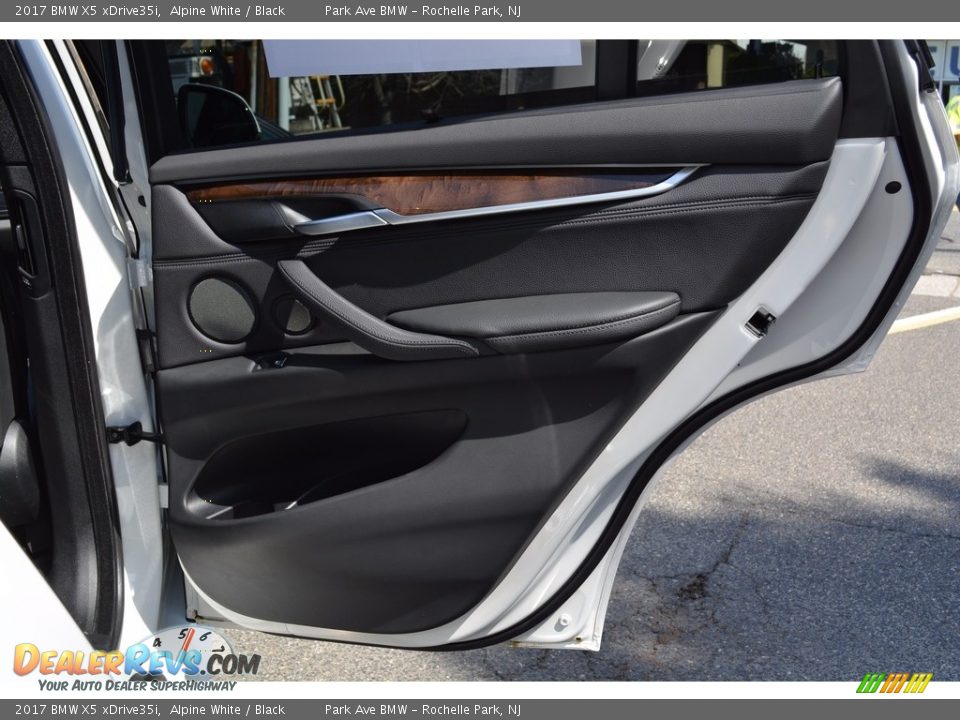 2017 BMW X5 xDrive35i Alpine White / Black Photo #25