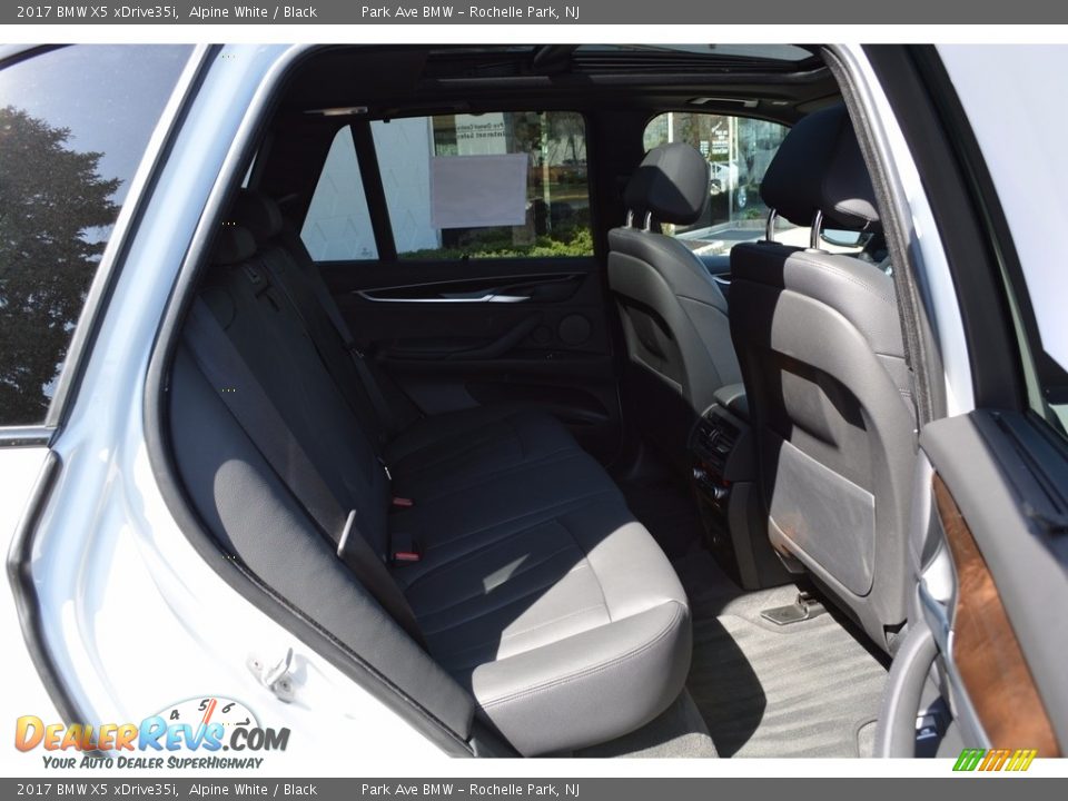 2017 BMW X5 xDrive35i Alpine White / Black Photo #26