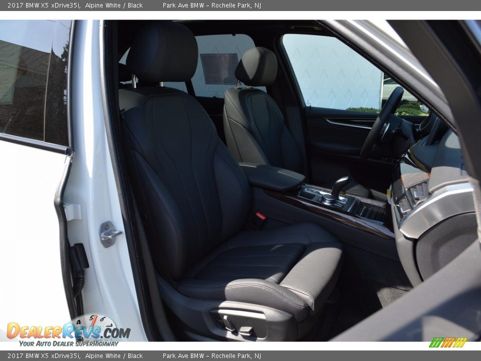 2017 BMW X5 xDrive35i Alpine White / Black Photo #30